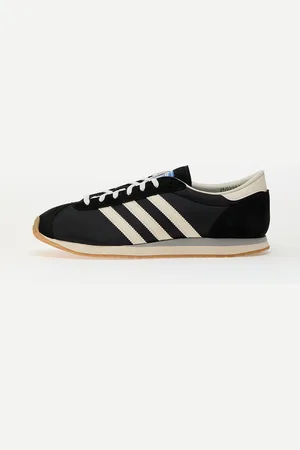 adidas Sneakers adidas Pampanga Spzl / / Off White EUR 36 2/3