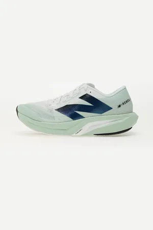 New Balance Sneakers FuelCell Rebel v4 / / Blue EUR 44.5