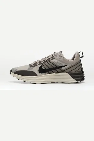 Nike Sneakers Lunar Roam / EUR 40