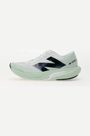 New Balance Sneakers FuelCell Rebel V4 / EUR 36.5