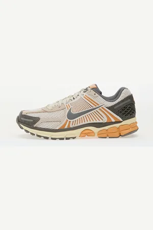 Nike Sneakers Zoom Vomero 5 / EUR 38.5