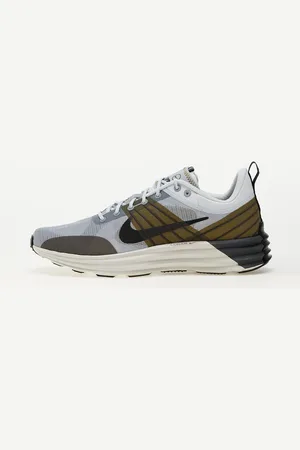 Nike Sneakers Lunar Roam / EUR 37.5