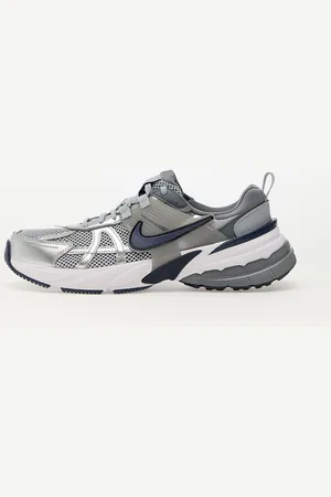 Nike Sneakers V2K Run / EUR 41