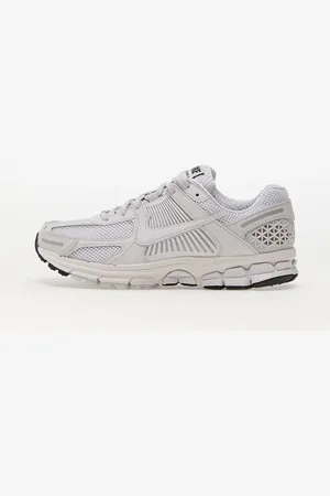 Nike Sneakers Zoom Vomero 5 SP / -Black-Sail EUR 40