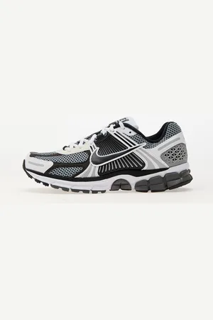 Nike Sneakers Zoom Vomero 5 SE SP / EUR 36