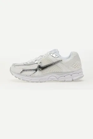 Nike Sneakers W Zoom Vomero 5 Gold / EUR 35.5
