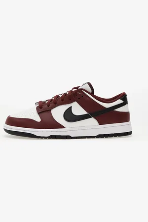 Nike Sneakers Dunk Low / EUR 40