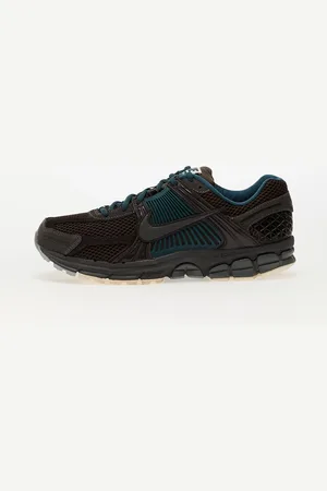 Nike Sneakers Zoom Vomero 5 Premium / EUR 36