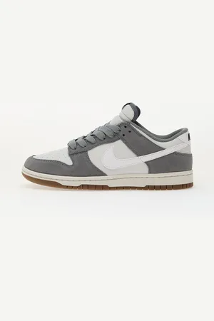 Nike Sneakers Dunk Low Retro Se / EUR 38.5