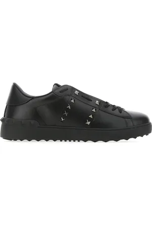 VALENTINO GARAVANI Sneakers Rockstud Untitled in pelle nera UOMO
