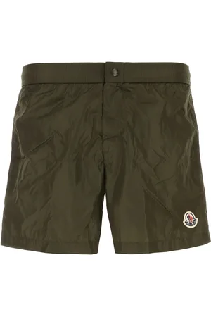 Moncler Bermuda mare in nylon verde militare UOMO