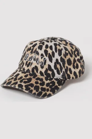 Ganni Cappello in cotone con stampa animalier e logo ricamato
