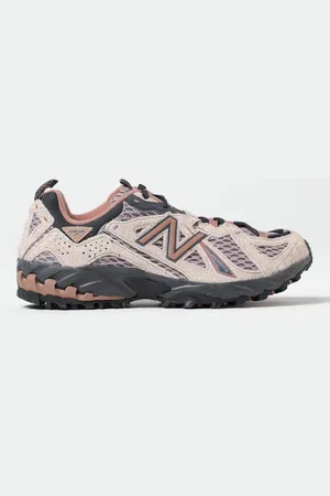 New Balance Sneakers 610 in camoscio e mesh