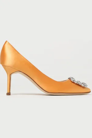 Manolo Blahnik Décolleté Hangisi in raso con fibbia gioiello