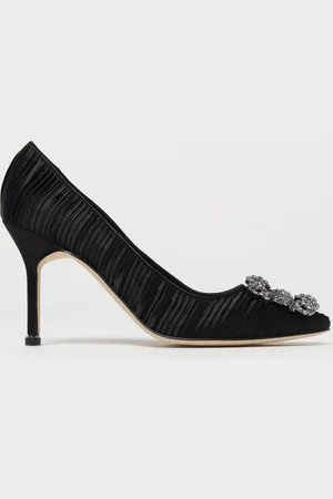 Manolo Blahnik Décolleté Hangisi in raso plissettato con fibbia gioiello