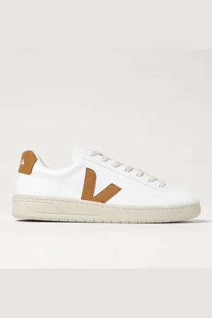 Veja Sneakers Urca in C. W.L.