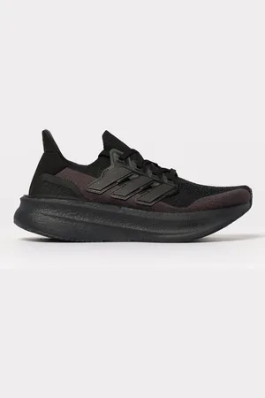 Y-3 Sneakers Ultraboost 5 in mesh a maglia e gomma