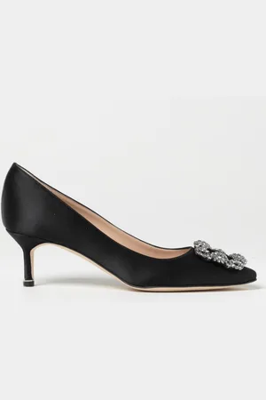 Manolo Blahnik Décolleté Hangisi in satin con fibbia gioiello