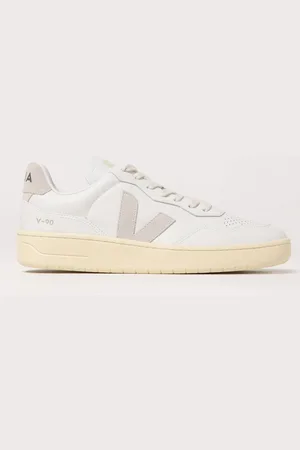 Veja Sneakers V-90 in pelle O. T.
