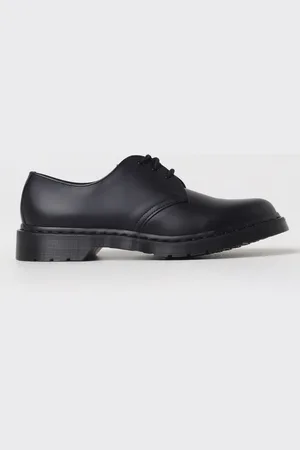 Dr. Martens Derby 1461 in pelle gommata con finish opaco