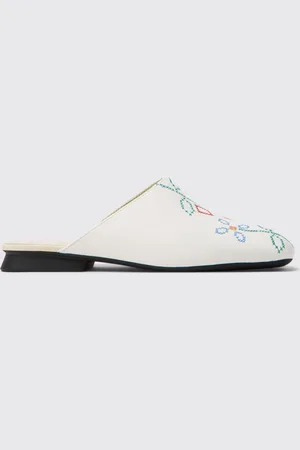 Camper Mules Twins in pelle con ricamo floreale