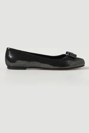 Salvatore Ferragamo Ballerina Vara in camoscio laminato