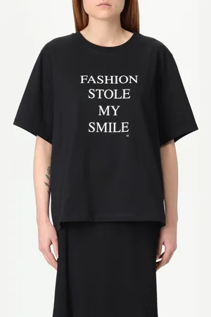 Victoria Beckham T-shirt slogan
