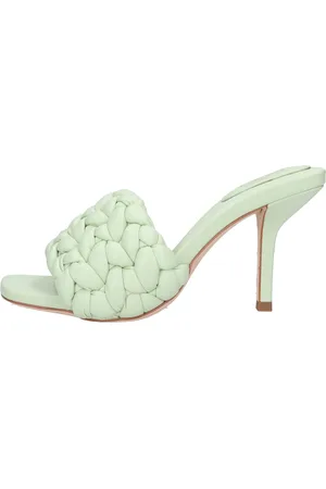 Ash Mules in ecopelle intrecciata.