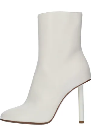 Lesilla Tronchetti in pelle