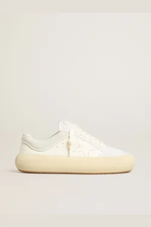 Golden Goose Space-star Cube Uomo In Pelle Bianca Con Stella Traforata