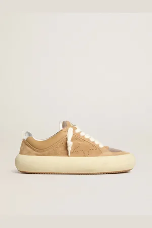 Golden Goose Space-star Cube Uomo In Suede Tabacco Con Stella Traforata