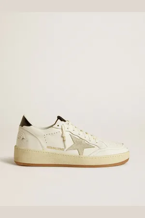 Golden Goose Ball Star Con Stella In Suede Ghiaccio E Talloncino In Pelle Lucida Nera