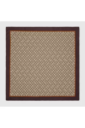 Gucci Donna Sciarpe - Foulard In Seta Con Stampa GG E Morsetti