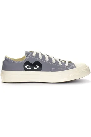 Comme des Garçons Sneaker Comme des Garçons Play x Converse grigia con cuore nero