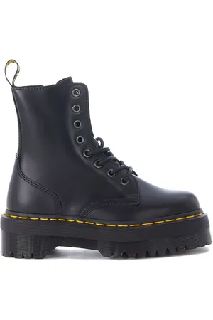 Dr. Martens Anfibio Jadon in pelle nera con maxi suola