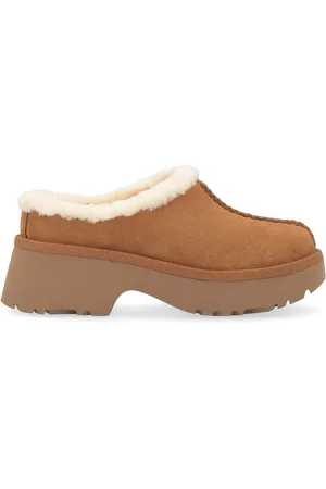 UGG Sabot New Heights Cozy in suede color cuoio