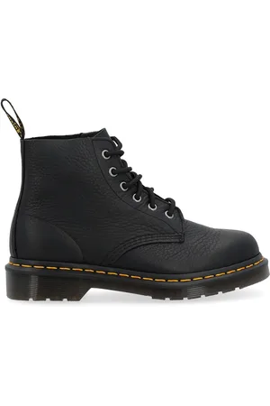 Dr. Martens Anfibio 101 in pelle Ambassador nera