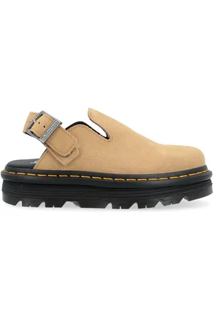 Dr. Martens Mule Platform Zebzag in camoscio