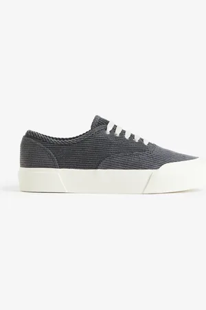 H&M Sneakers in velluto a coste