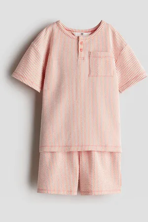 H&M Maglia a serafino e shorts