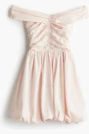 H&M Abito goffrato a spalle scoperte.