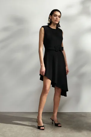 Imperial Vestito asimmetrico con cintura e girocollo