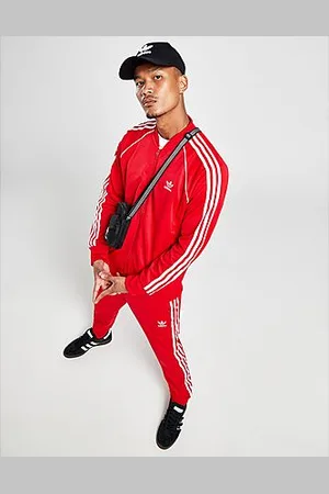 adidas Abbigliamento sportivo Originals nuova collezione inverno 2024 25 FASHIOLA