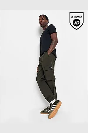 Fred Perry Badge Woven Cargo Pants