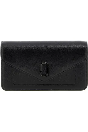 Marc Jacobs Wallet on chain 
