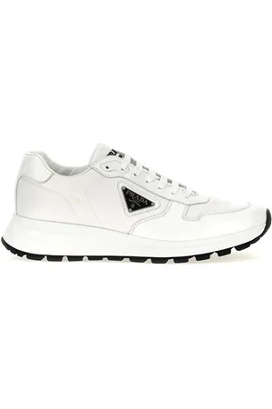 Prada Sneaker logo