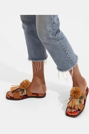 La DoubleJ Ferry Sandals