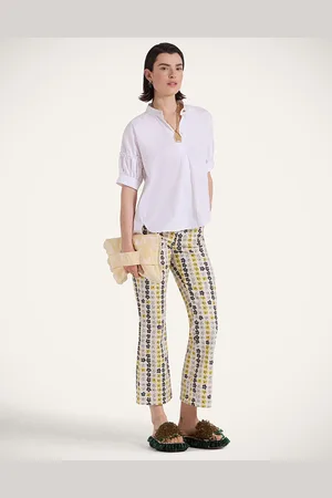 La DoubleJ The Cropped Flare Jean