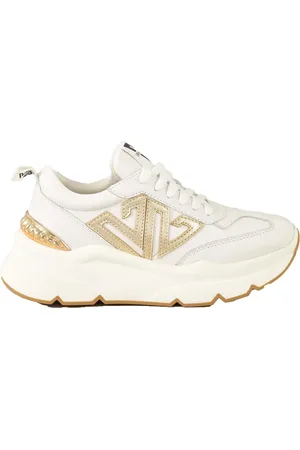 Emanuélle vee Sneakers