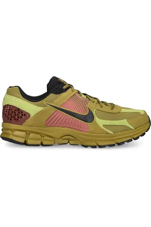 Nike Sneakers Zoom Vomero 5